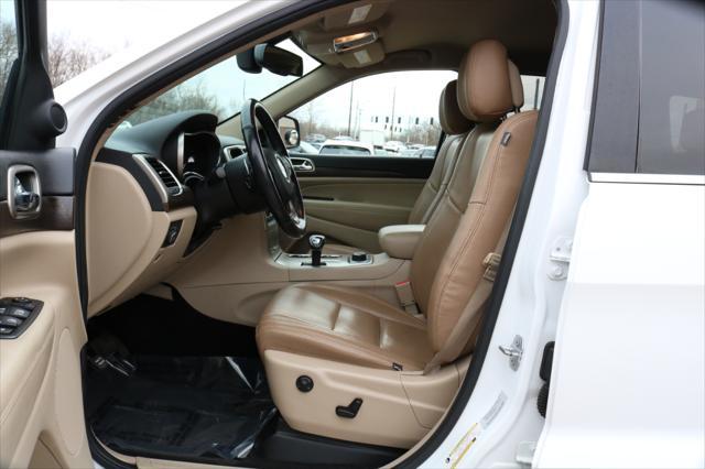 used 2015 Jeep Grand Cherokee car, priced at $17,000