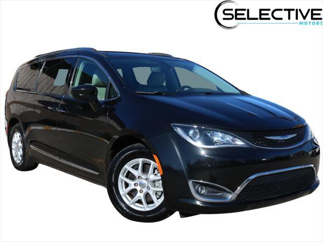 used 2020 Chrysler Pacifica car, priced at $20,500