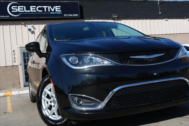 used 2020 Chrysler Pacifica car, priced at $20,000