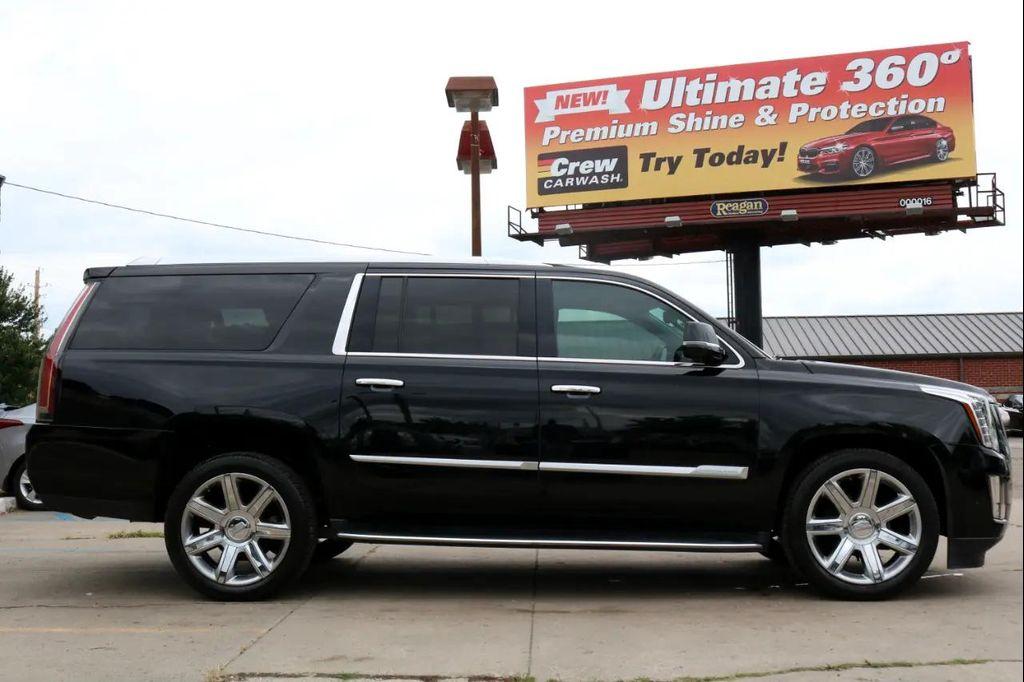 used 2020 Cadillac Escalade ESV car, priced at $40,995