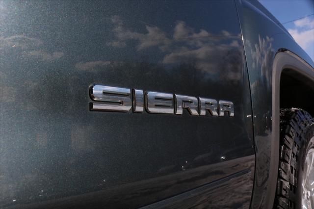 used 2015 GMC Sierra 1500 car, priced at $25,995