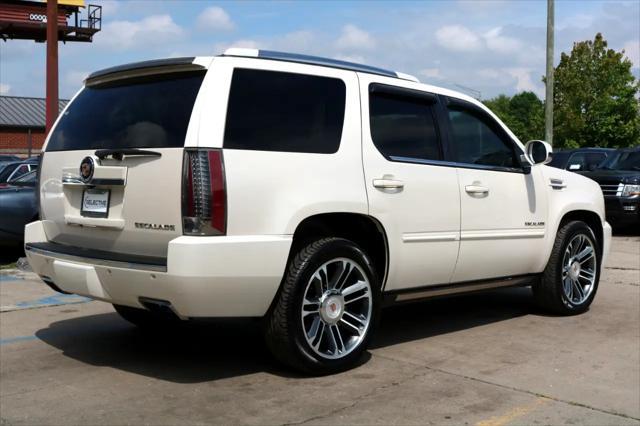 used 2013 Cadillac Escalade car, priced at $22,895