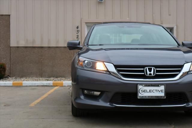 used 2015 Honda Accord car, priced at $16,500