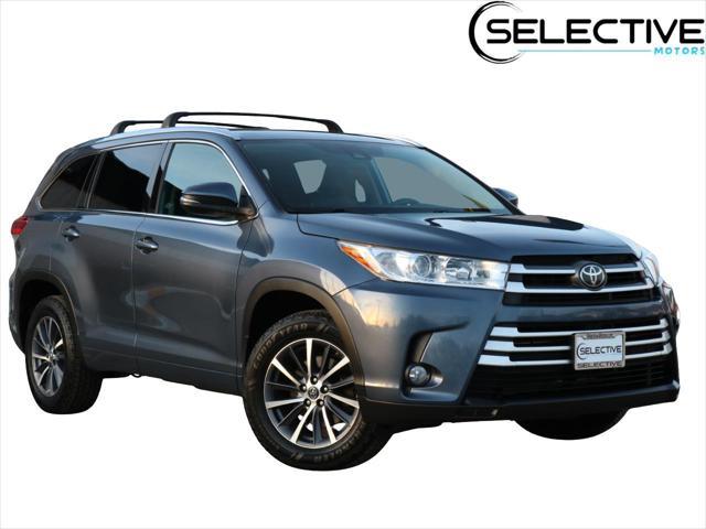 used 2018 Toyota Highlander car, priced at $26,995