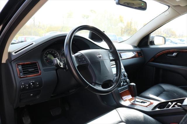 used 2007 Volvo S80 car, priced at $11,250