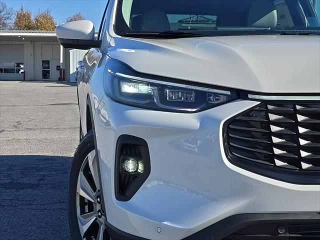 new 2025 Ford Escape car, priced at $39,060