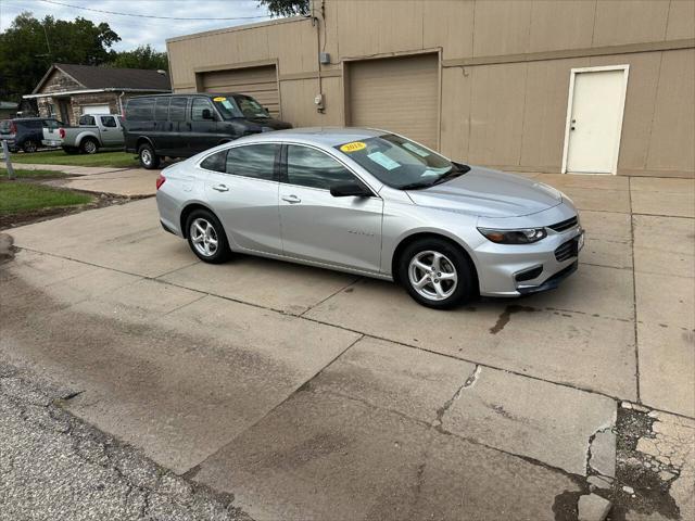 used 2018 Chevrolet Malibu car, priced at $16,495