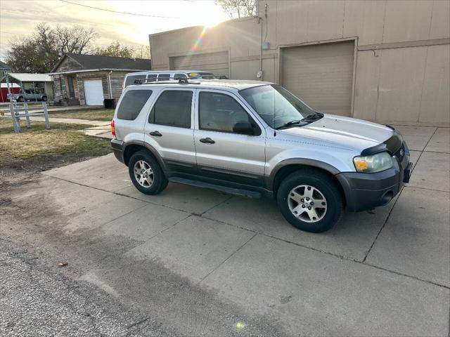 used 2005 Ford Escape car, priced at $4,995