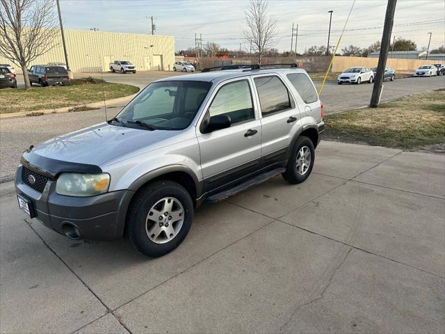 used 2005 Ford Escape car, priced at $4,495