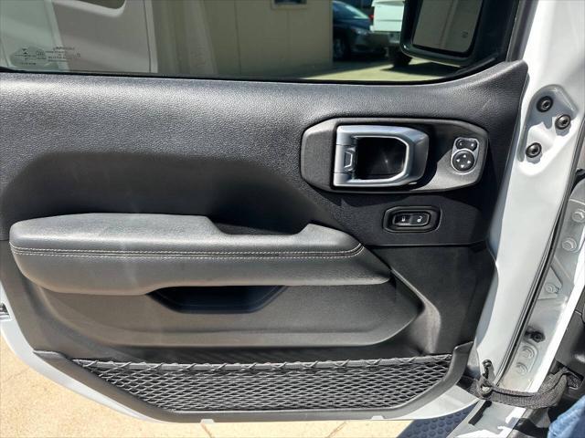 used 2019 Jeep Wrangler Unlimited car, priced at $31,995