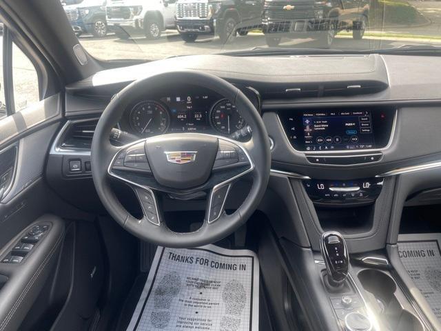 used 2025 Cadillac XT5 car, priced at $48,931