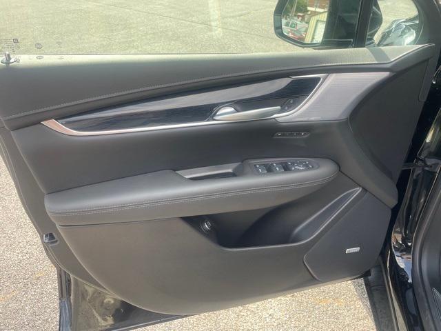 used 2025 Cadillac XT5 car, priced at $48,931