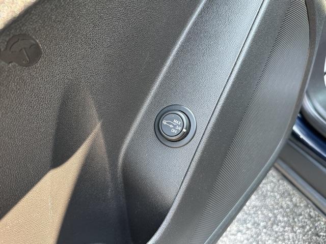 used 2021 Chevrolet Equinox car, priced at $18,255