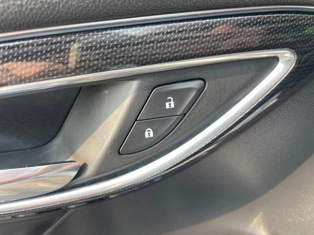 used 2021 Buick Envision car, priced at $24,700