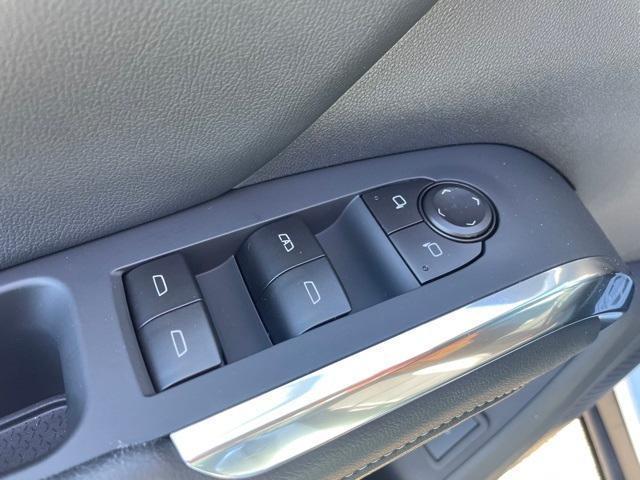 new 2026 Chevrolet Traverse car, priced at $48,665