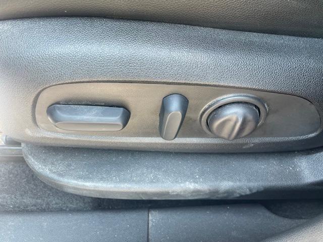 used 2023 Chevrolet Equinox car, priced at $22,756