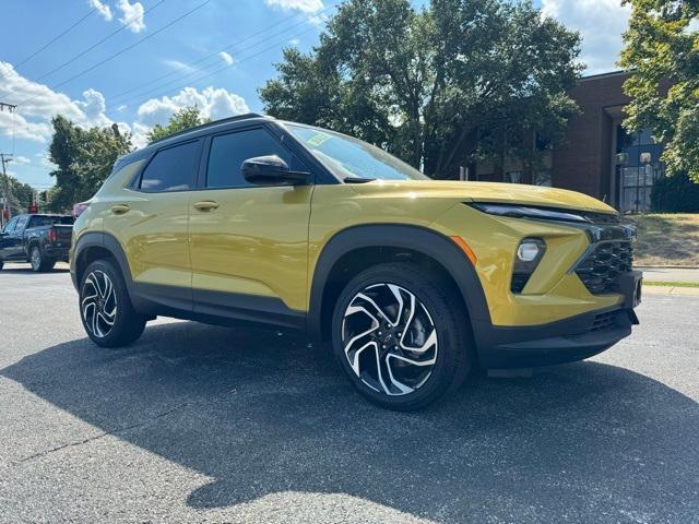 new 2025 Chevrolet TrailBlazer car, priced at $30,560