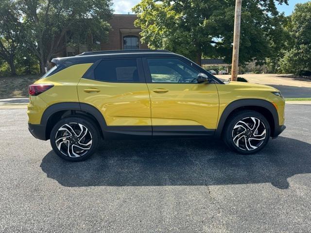 new 2025 Chevrolet TrailBlazer car, priced at $30,560