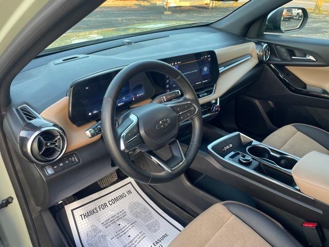 used 2025 Chevrolet Equinox car, priced at $30,987