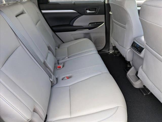 used 2019 Toyota Highlander car, priced at $22,049