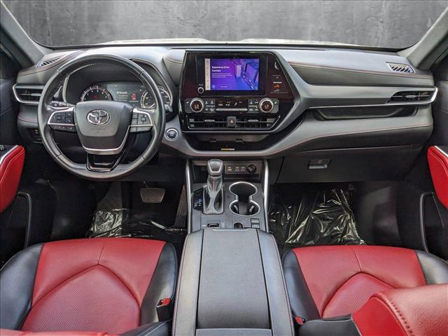 used 2023 Toyota Highlander car, priced at $37,698