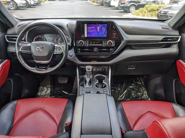 used 2023 Toyota Highlander car, priced at $38,998