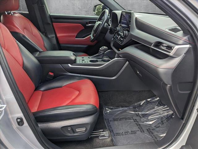 used 2023 Toyota Highlander car, priced at $37,698
