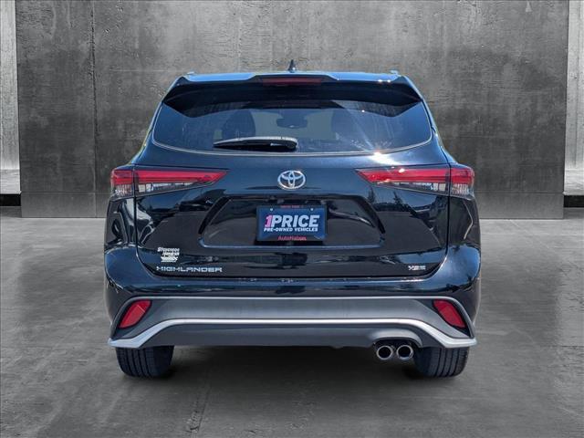 used 2022 Toyota Highlander car, priced at $37,498