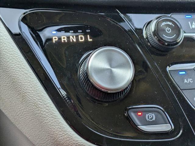 used 2024 Chrysler Pacifica Hybrid car, priced at $28,399