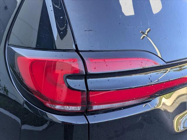 used 2024 Chrysler Pacifica Hybrid car, priced at $28,399