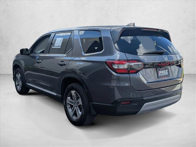 used 2025 Honda Pilot car, priced at $32,518