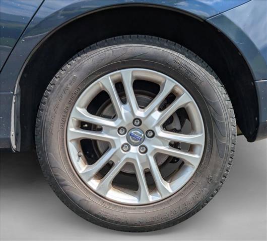 used 2015 Volvo XC60 car, priced at $9,899