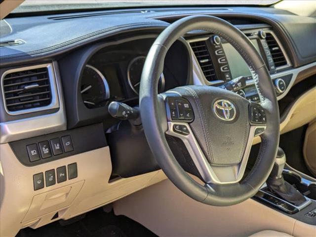 used 2016 Toyota Highlander car, priced at $18,499