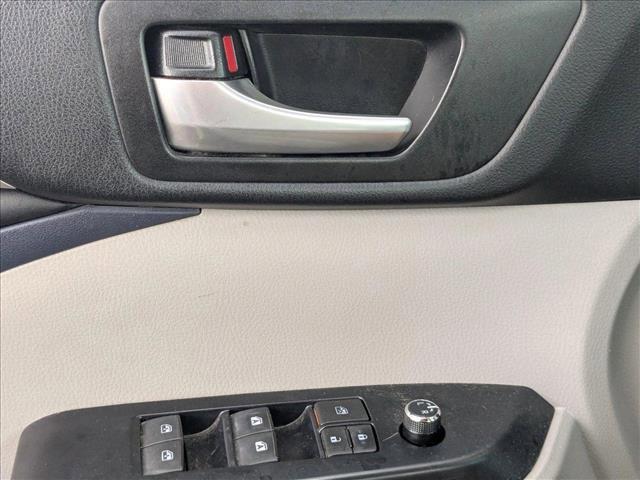 used 2017 Toyota Highlander car, priced at $19,498