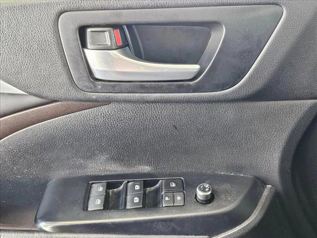 used 2015 Toyota Highlander car, priced at $14,698