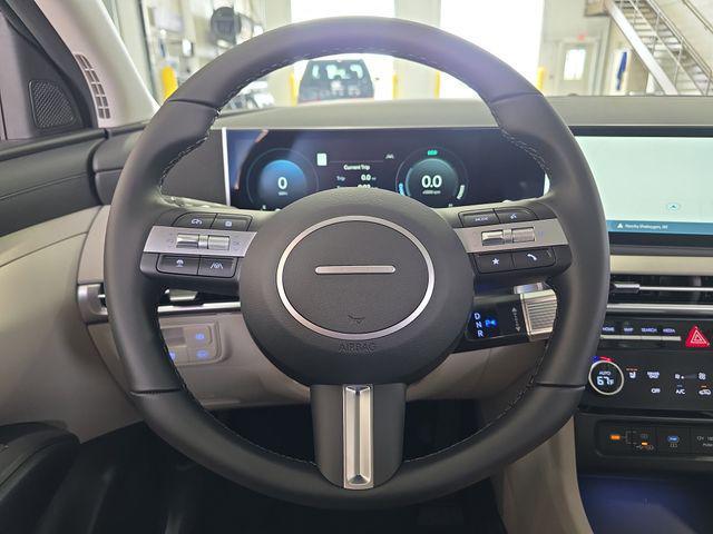 new 2025 Hyundai TUCSON Hybrid car, priced at $37,954