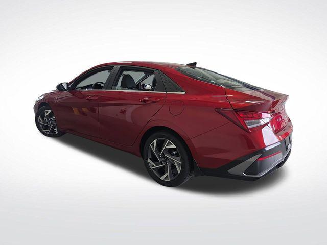 new 2025 Hyundai Elantra car, priced at $30,553