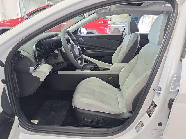 new 2025 Hyundai Elantra car, priced at $30,512