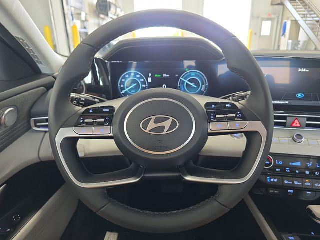 new 2025 Hyundai Elantra car, priced at $30,512