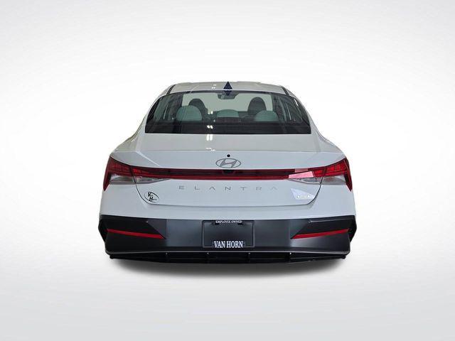 new 2025 Hyundai Elantra car, priced at $30,512