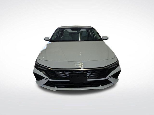 new 2025 Hyundai Elantra car, priced at $30,512