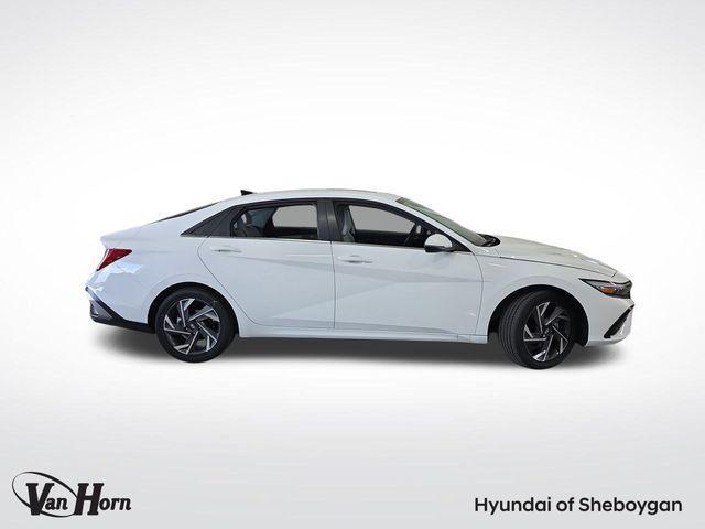 new 2025 Hyundai Elantra car, priced at $30,012