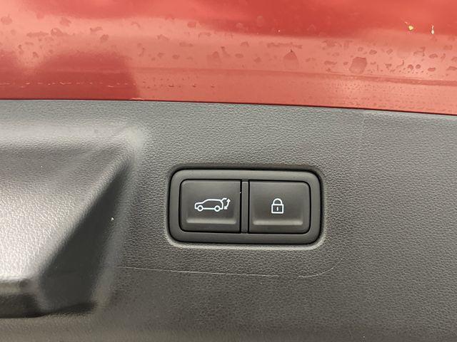 used 2025 Hyundai Santa Fe car, priced at $32,495