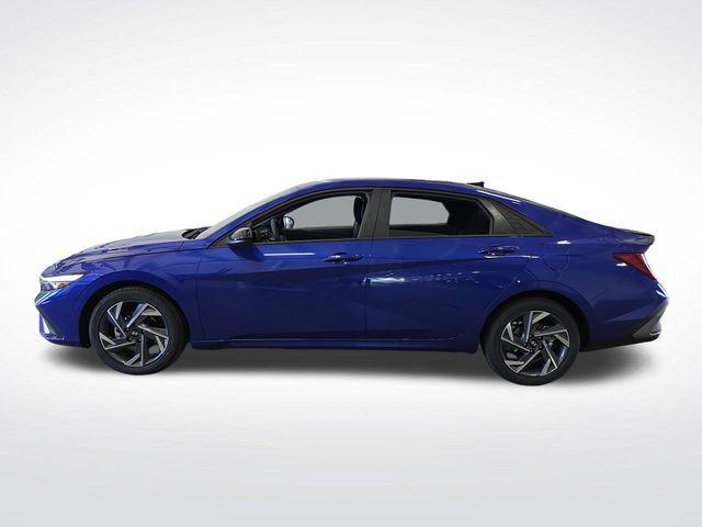 new 2025 Hyundai Elantra car, priced at $23,628