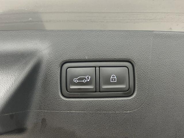 used 2024 Hyundai Santa Fe car, priced at $29,318