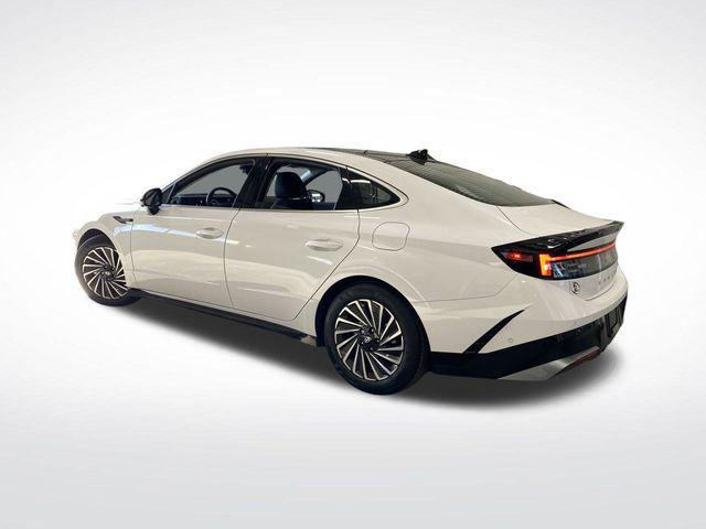 used 2025 Hyundai Sonata Hybrid car, priced at $31,995