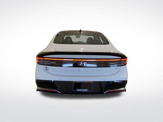 used 2025 Hyundai Sonata Hybrid car, priced at $31,995