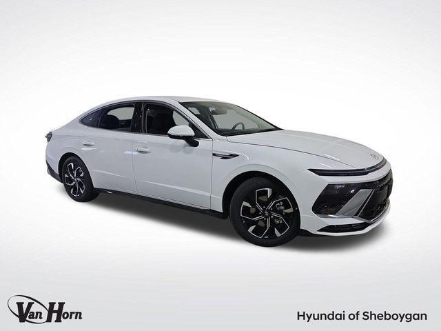 new 2025 Hyundai Sonata car, priced at $30,246