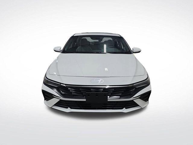 new 2025 Hyundai Elantra car, priced at $30,419