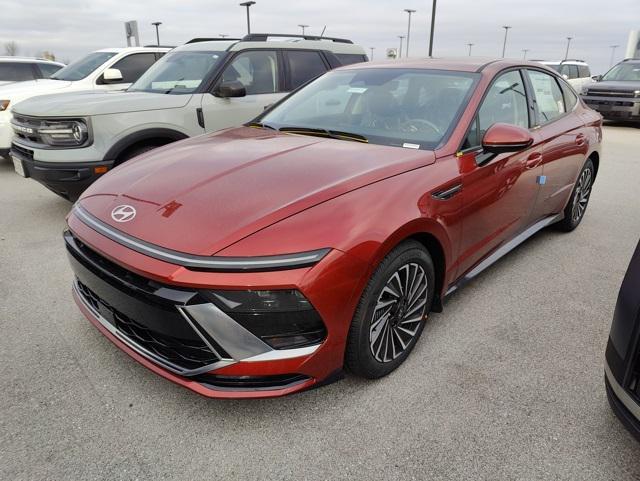 new 2025 Hyundai Sonata Hybrid car, priced at $31,019